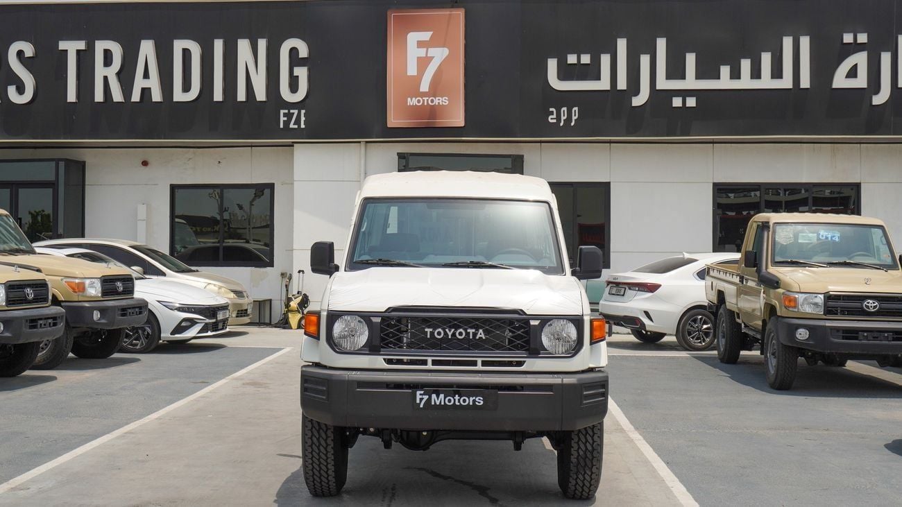 تويوتا لاند كروزر 70 4.0L V6 M/T