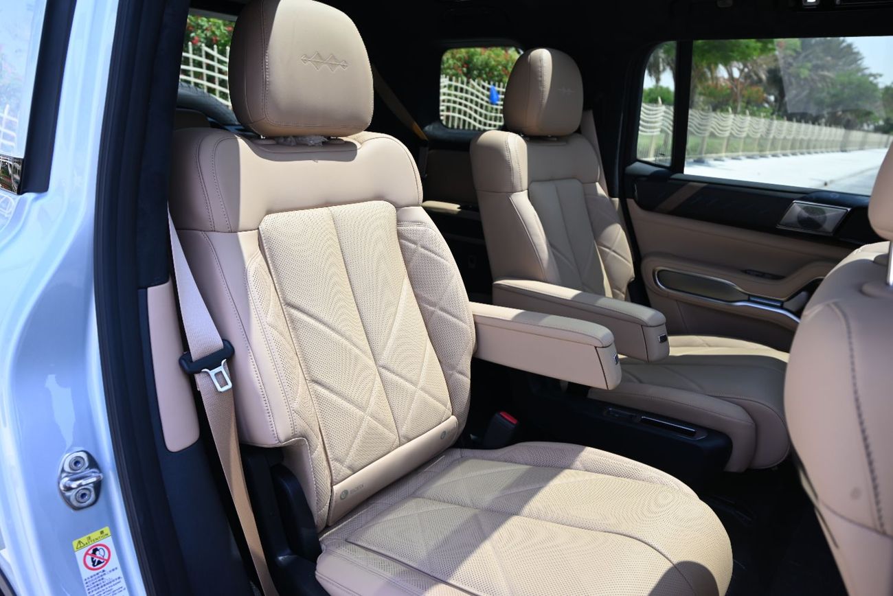 بي واي دي ليوبارد 8 Smart and Brave Flagship Edition (6 Seats)