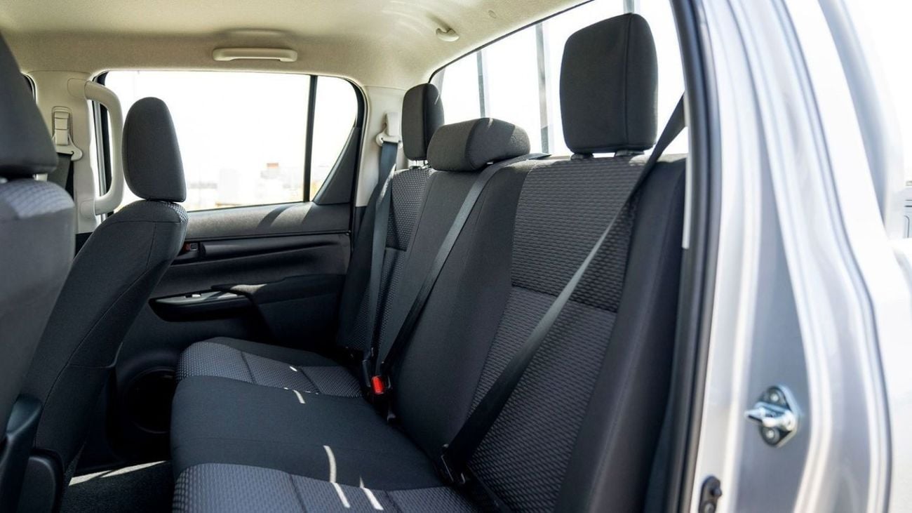 تويوتا هيلوكس Toyota Hilux 2.4L Diesel AT 4x4  2025