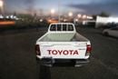 Toyota Hilux TOYOTA HILUX 2.7 AT MID OPTION WHITE 2024