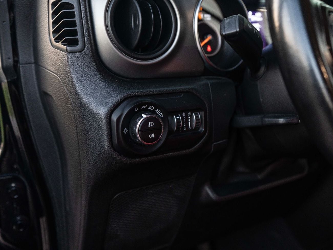 Jeep Wrangler Unlimited Sport 3.6L A/T