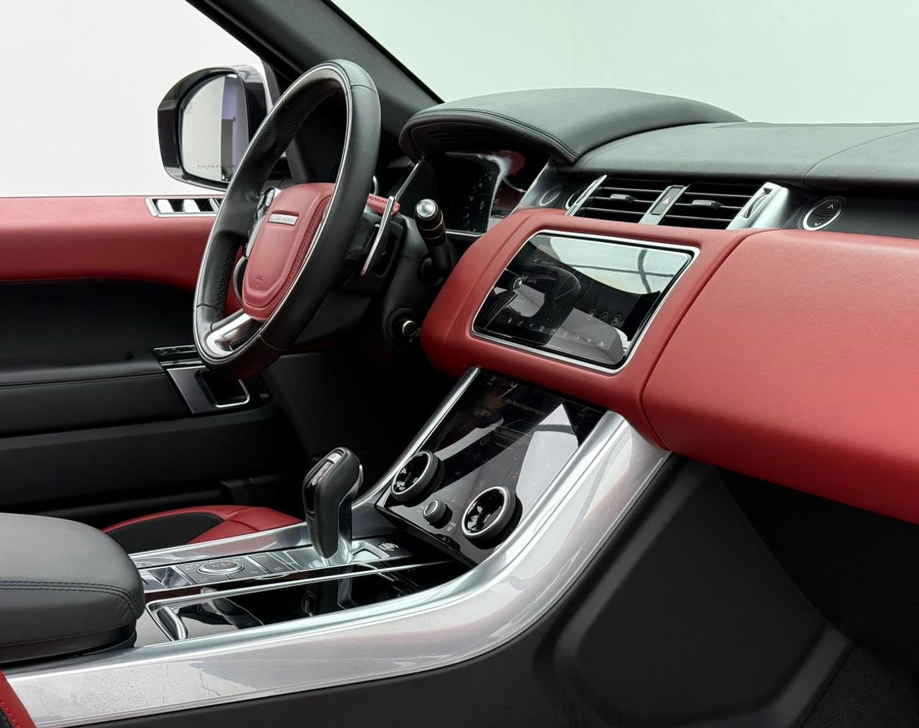 Land Rover Range Rover Sport 2018 Range Rover Sport P525, Full Service History, Fully Loaded, Excellent Condition, GCC