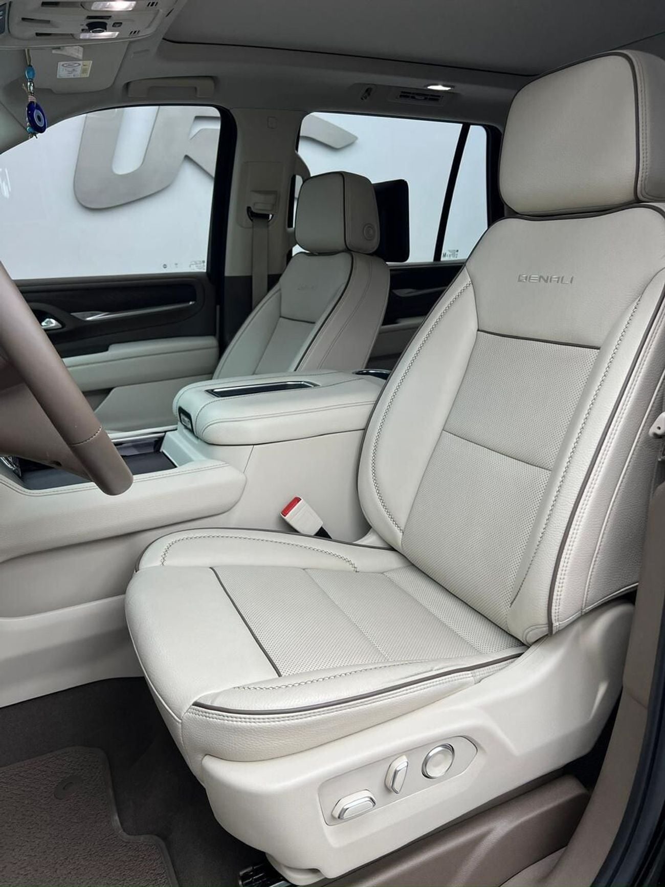 GMC Yukon DENALI