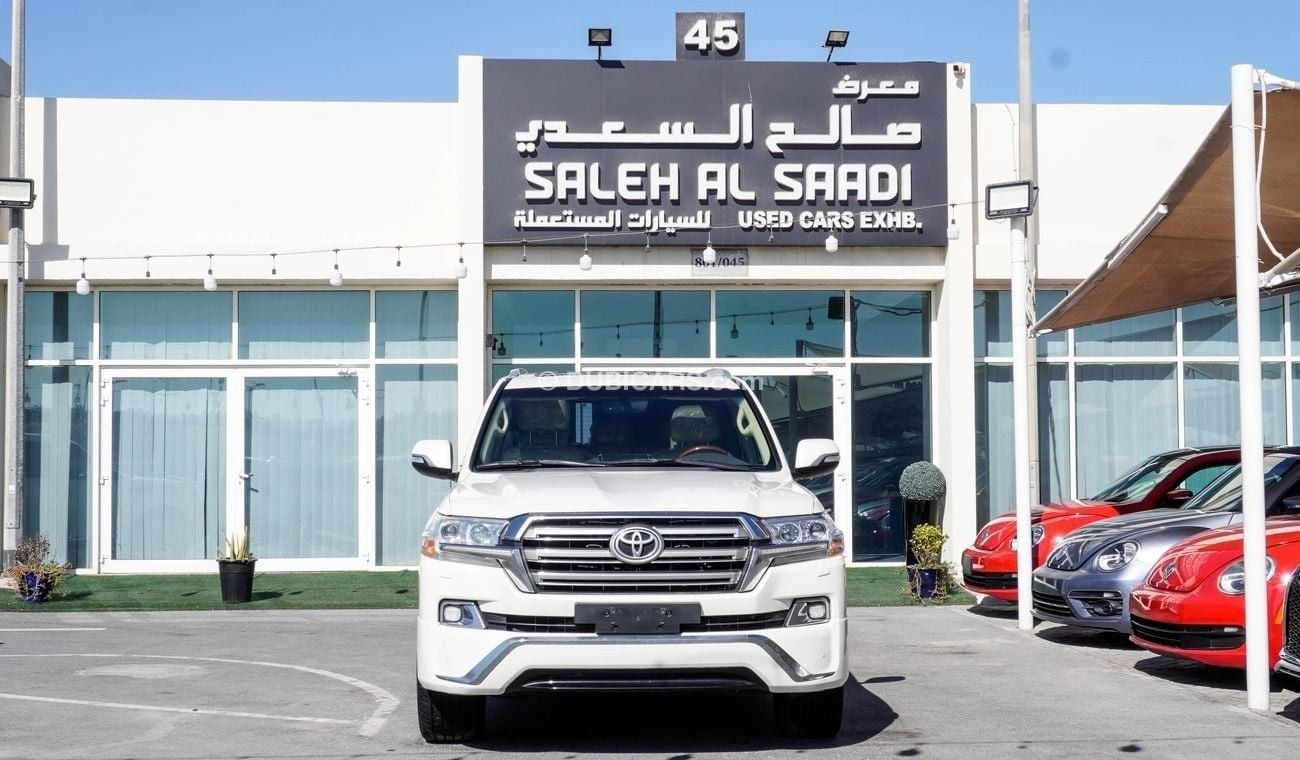 تويوتا لاند كروزر GXR V8