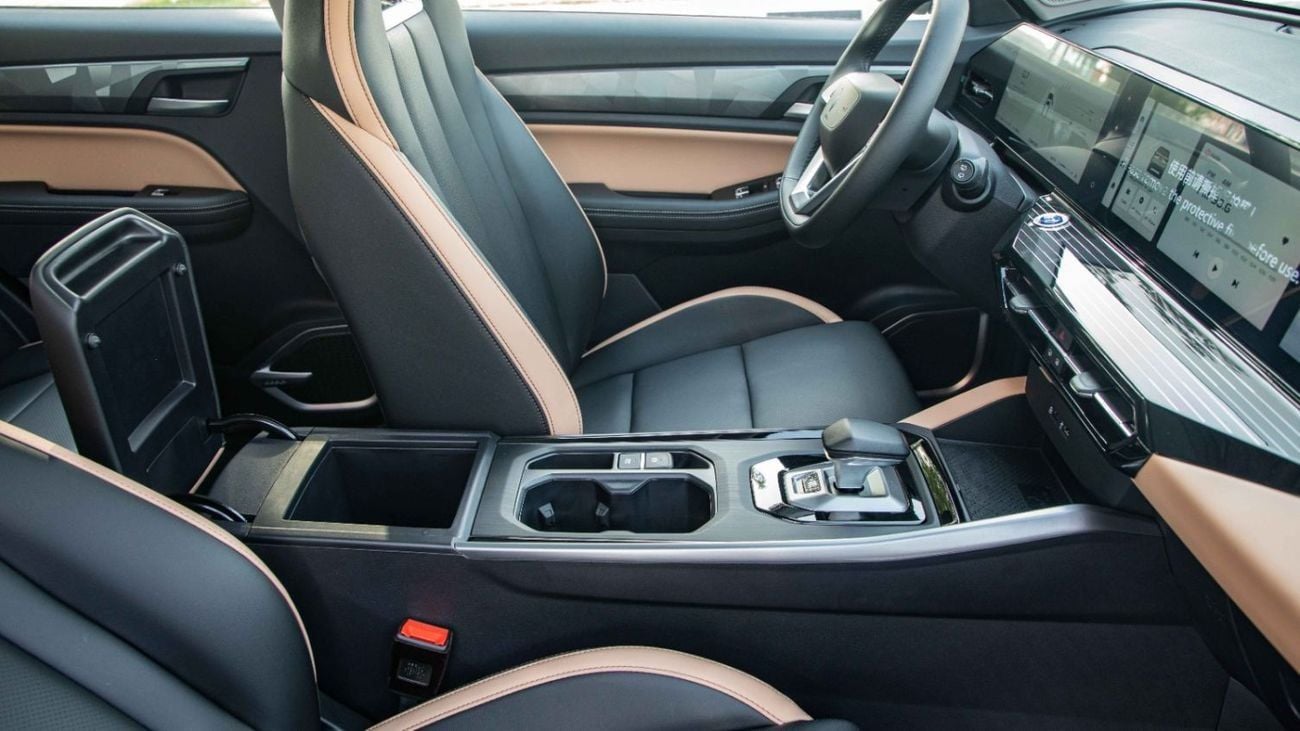 ليفان X6 برو X6 PRO 1.5L | PETROL | 5 SEATER | 2024 | For Local Registration +10%
