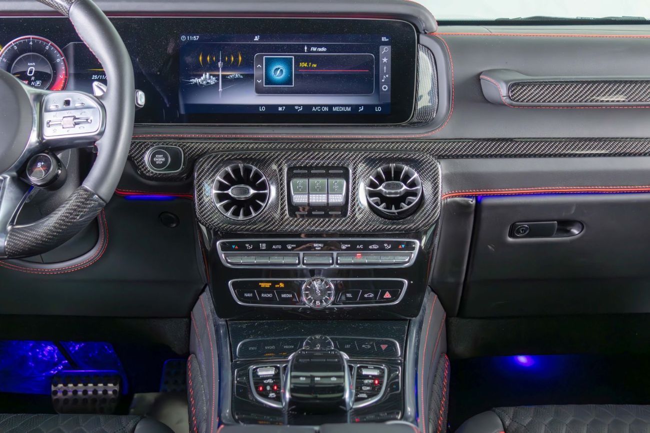 برابوس 900 - مرسيدس-AMG G 63 Brabus 900 Rocket Kit-Masterpiece Interior Black With Red Accents-Full Carbon