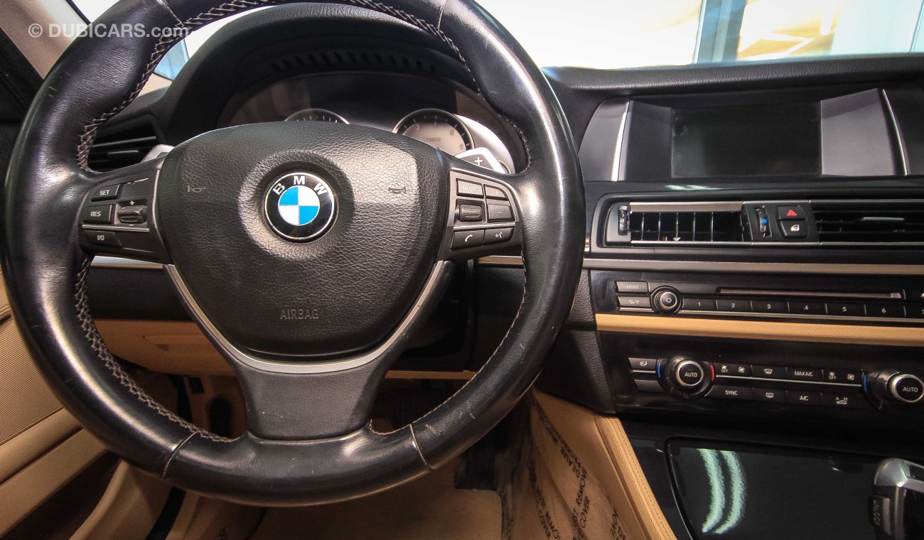 BMW 520i i