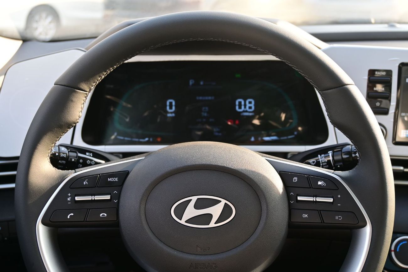 Hyundai Elantra Hyundai Elantra 1.5L Petrol, Model 2025, Color Grey