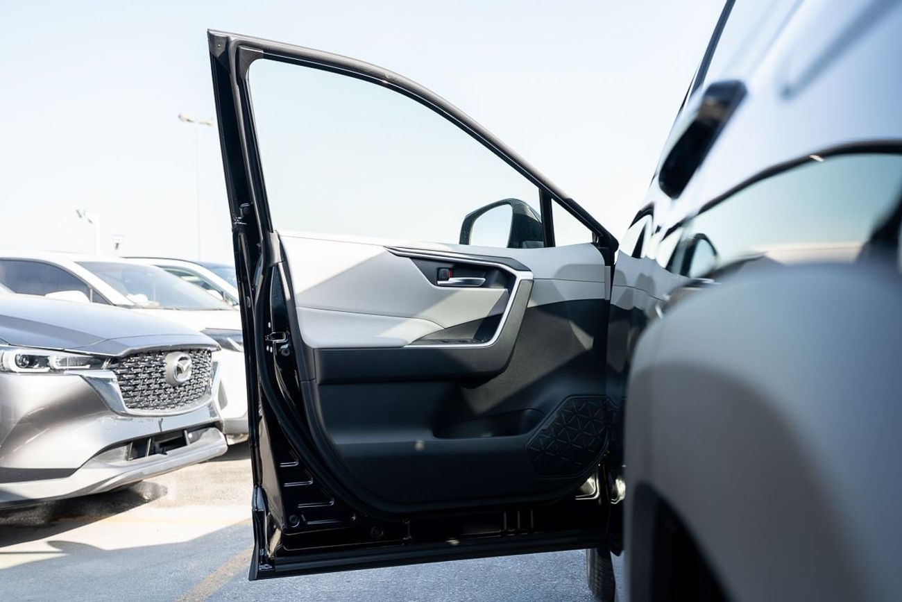 تويوتا راف ٤ 2.5L Adventure