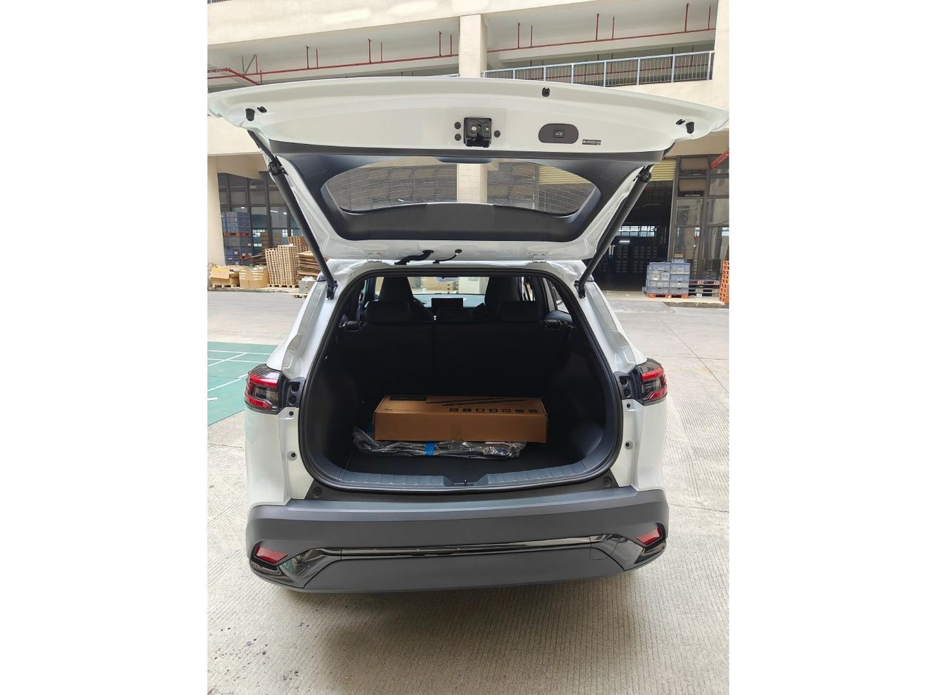 تويوتا فرونتلاندر HYBRID LEADING VERSION / 2.0L V4 / SUNROOF, LEATHER SEATS, DVD+CAMERA