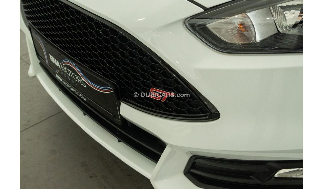 Ford Focus ST ST 2019 Ford Focus ST / Al Tayer Ford Warranty and Service History