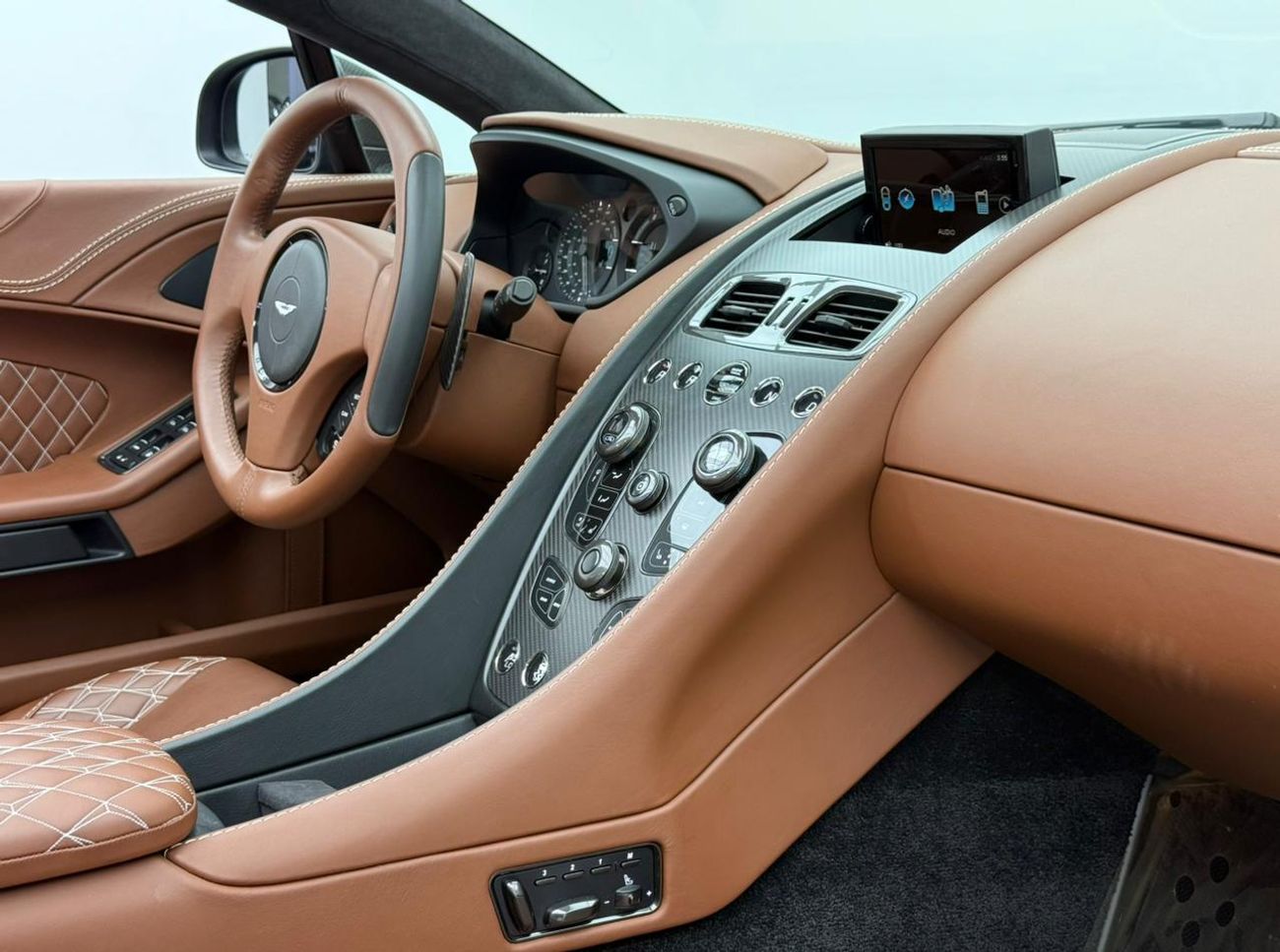 Aston Martin Vanquish 2018 Aston Martin Vanquish S Ultimate GT ,Full Service History ,Excellent Condition ,GCC