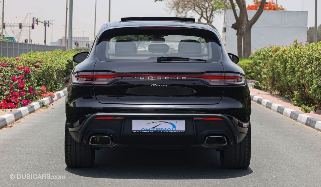 Porsche Macan AWD , 2023 GCC , (ONLY FOR EXPORT)