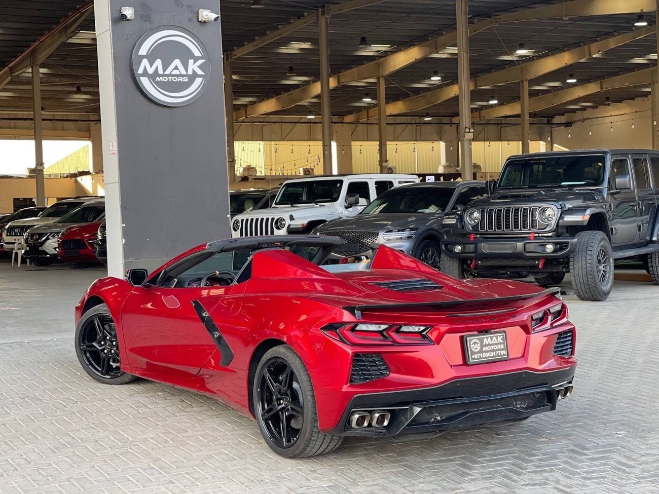 Chevrolet Corvette 1LT 6.2L (490 HP) Convertible C8 STINGRAY/ 6.2L V8 / CONVERTIBLE / LOW MILEAGE / FULL OPTION /BIG SC