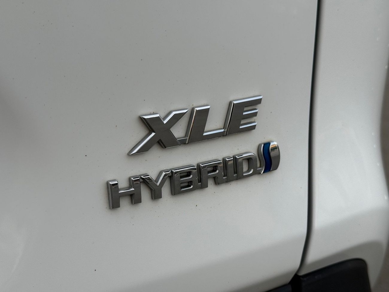 تويوتا راف ٤ XLE 2.5L