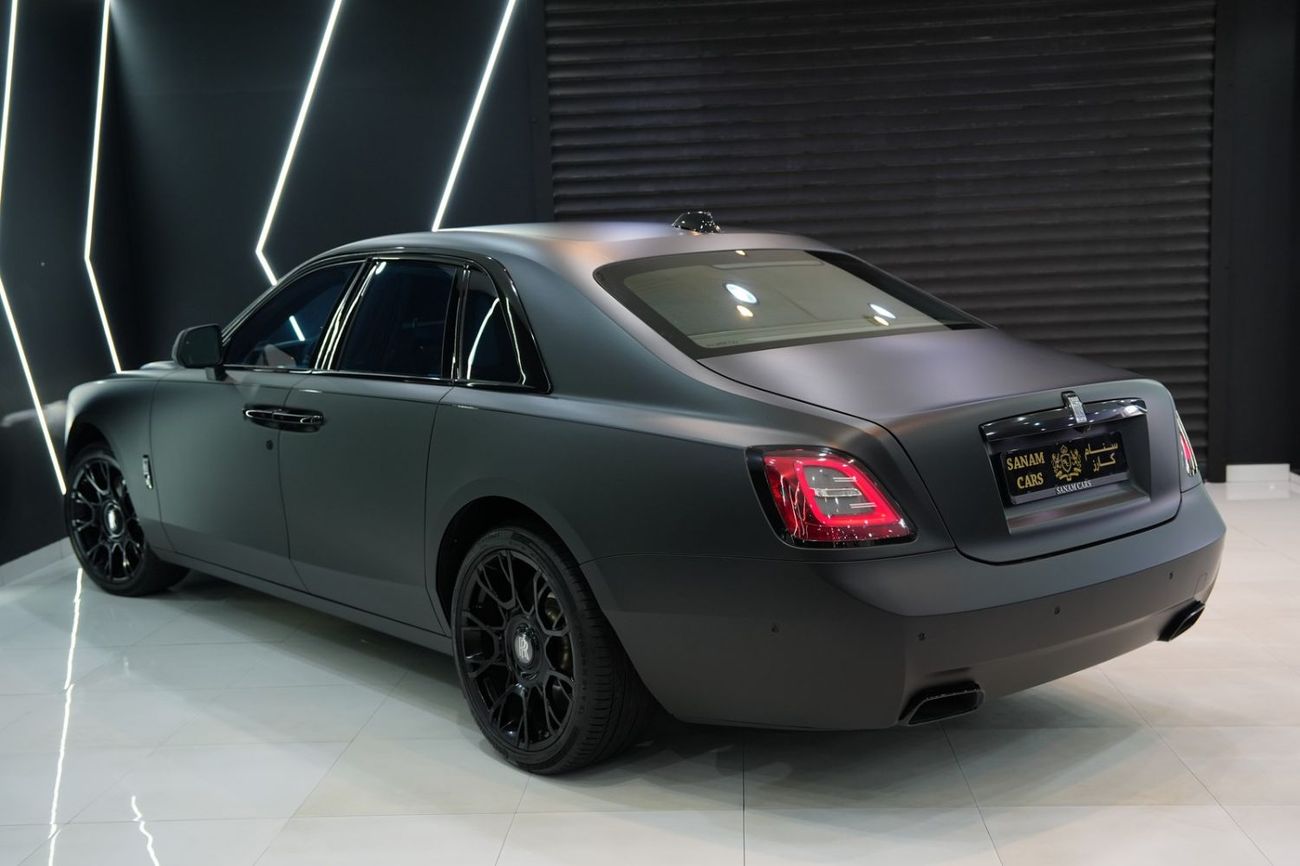 Rolls Royce Ghost Standard VIP Rear Seats w/ Entertainment Screens, Bespoke Audio, Very Low KM, Dealer Warranty!!