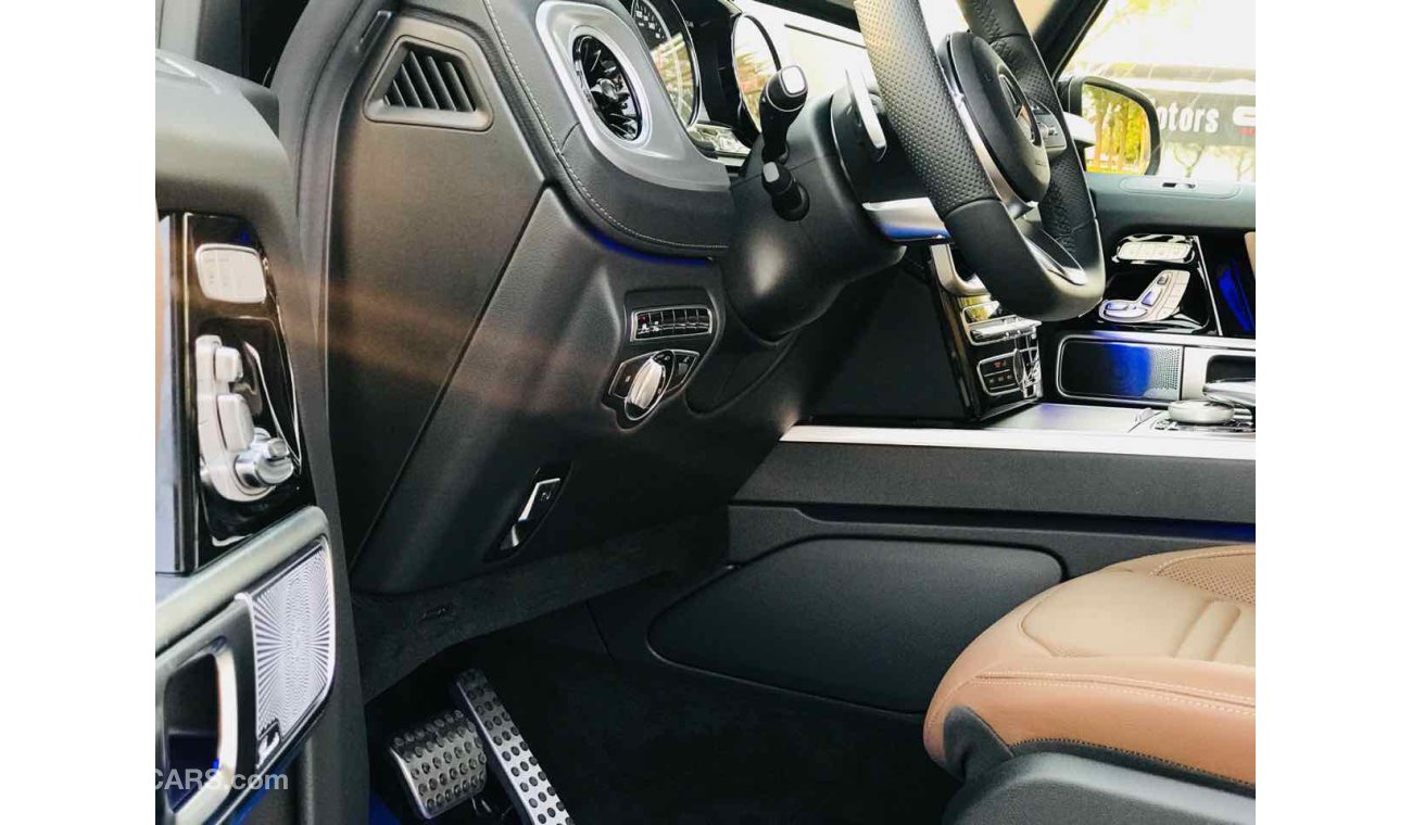 Mercedes Benz G500