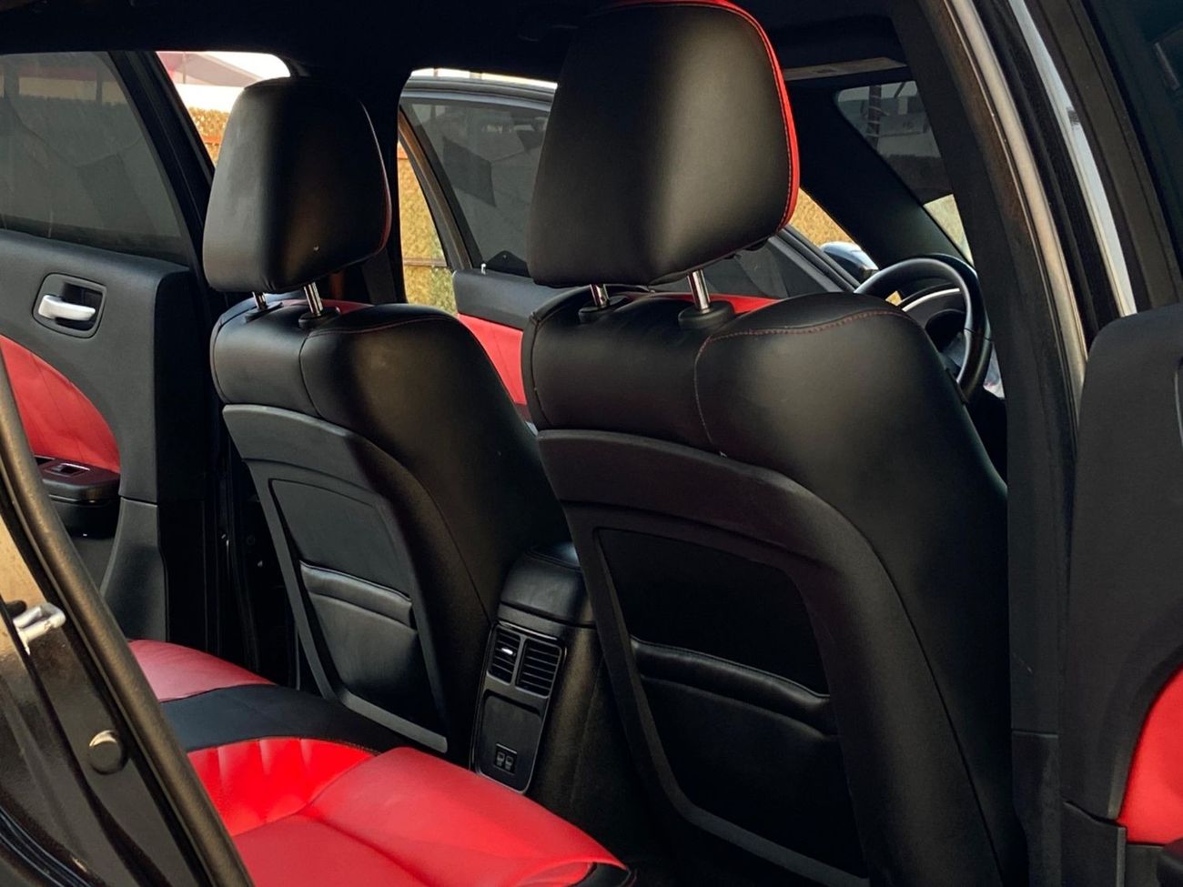 دودج تشارجر R/T سكات باك