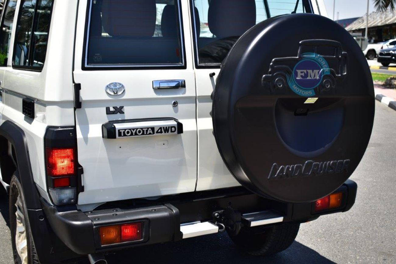 تويوتا لاند كروزر 70 71 Short Wheel Base SDLX 2.8L Diesel 4WD 5 Seater Automatic