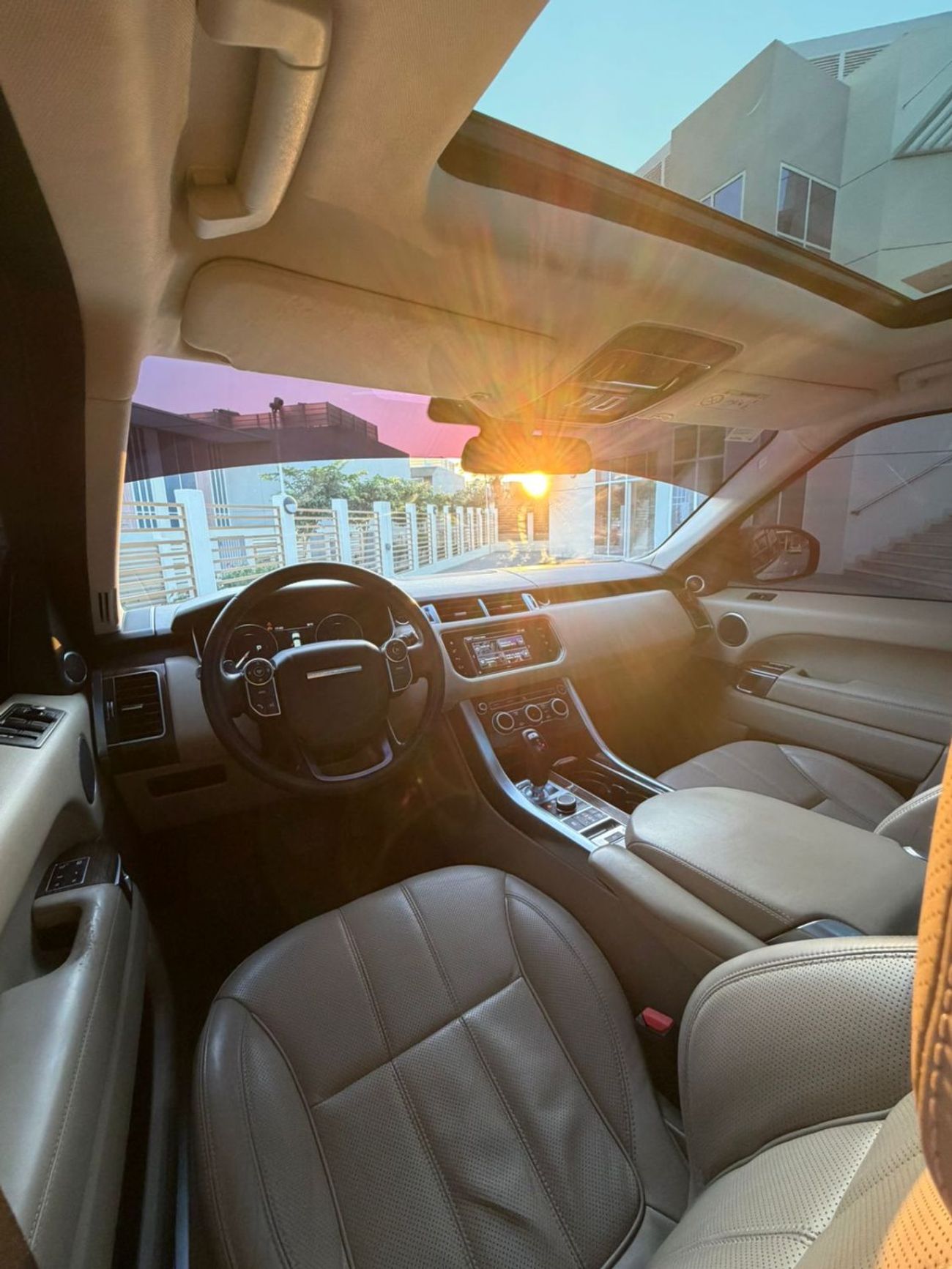 لاند روفر رينج روفر سبورت HSE Dynamic 5.0L (510 HP)