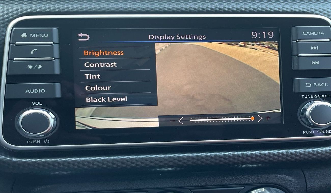 Nissan Kicks SV 1.6L -4CYL AW ROSTAMANI