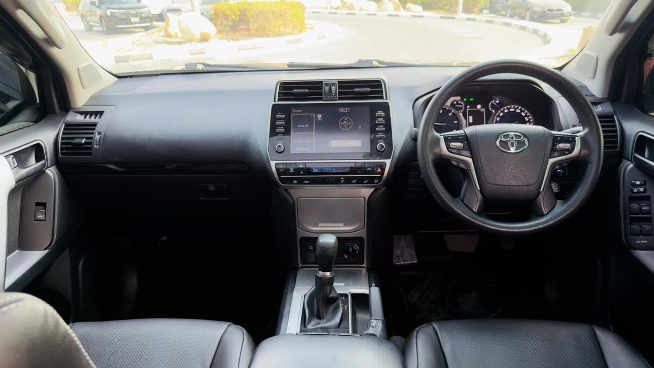 تويوتا برادو 2022| 2.8L DIESEL ENGINE | AT | RHD | SUNROOF | PUSH START ENGINE | CRUISE CONTROL | BLIND SPOT MONI