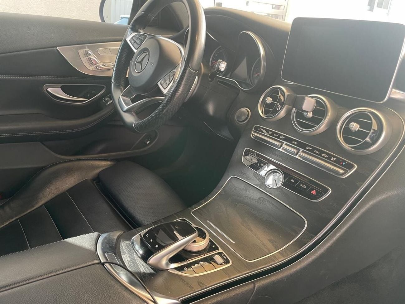 مرسيدس بنز C 300 AMG