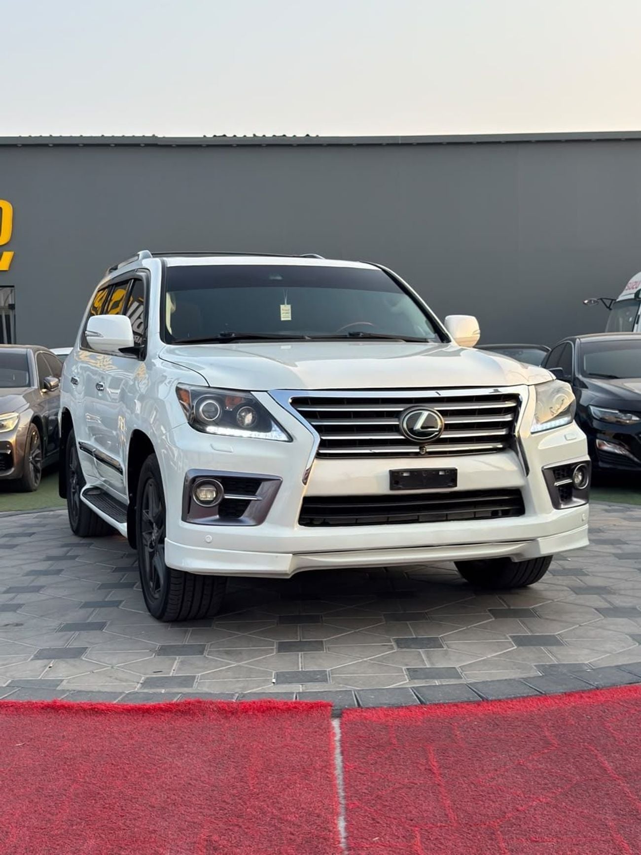 لكزس LX 570 SPORT PLATINUM