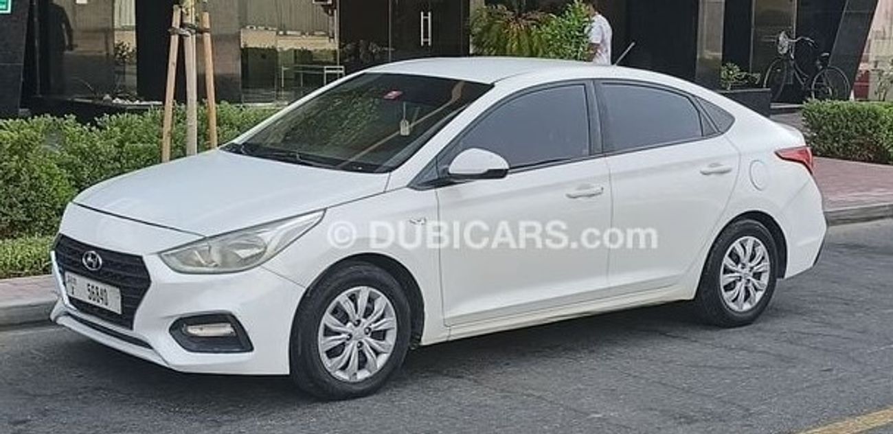 هيونداي أكسنت Mid 1.4L (107 HP)