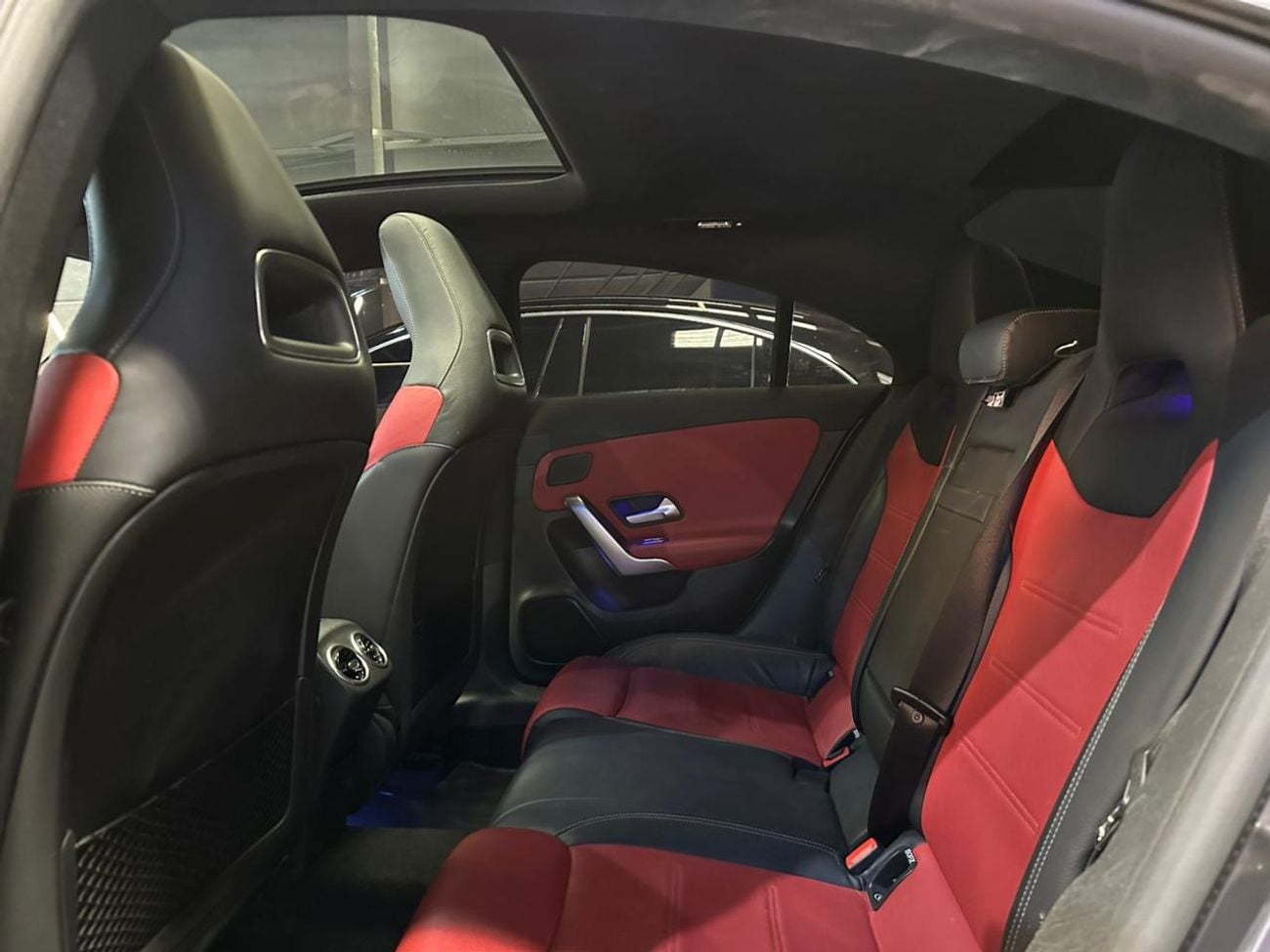 Mercedes-Benz CLA 250 Premium + 2.0L MERCEDES-BENZ CLA250 | GCC | 2020 | 1 OWNER + FULL SERVICE HISTORY (GARGASH)