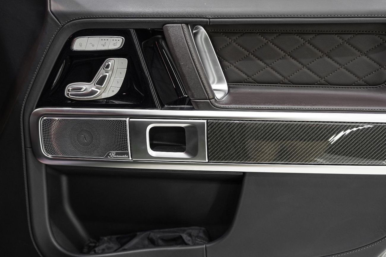 Mercedes-Benz G 63 AMG Std 4.0L G Manufaktur Package, Carbon Fiber Interior, GCC Spec, Gargash Full Service History!!