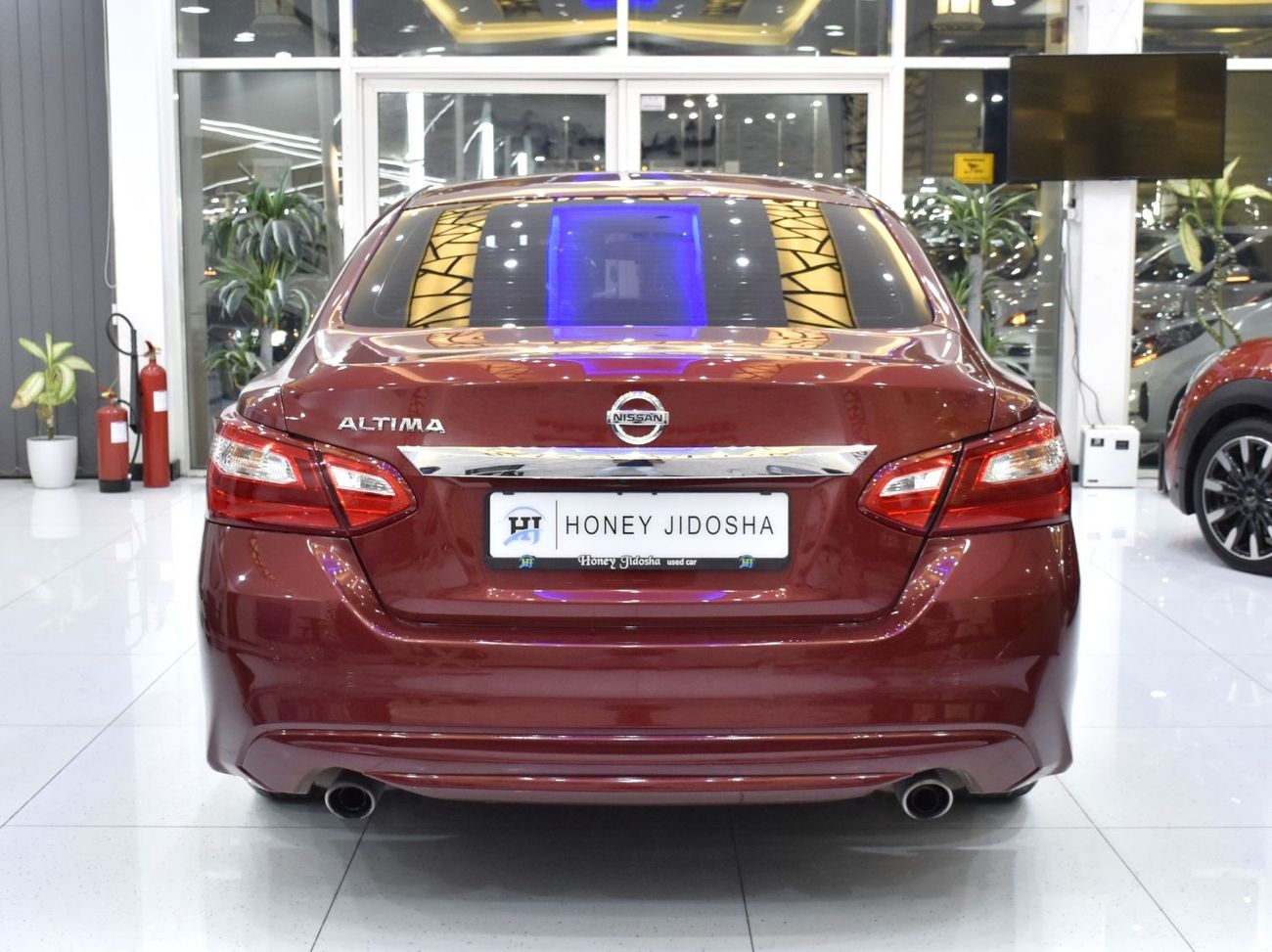 نيسان ألتيما EXCELLENT DEAL for our Nissan Altima ( 2017 Model ) in Red Color American Specs