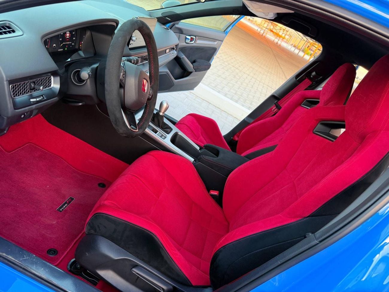Honda Civic TYPE R - 2.0L - PETROL - MANUAL TRANSMISSION - 2024 MODEL YEAR