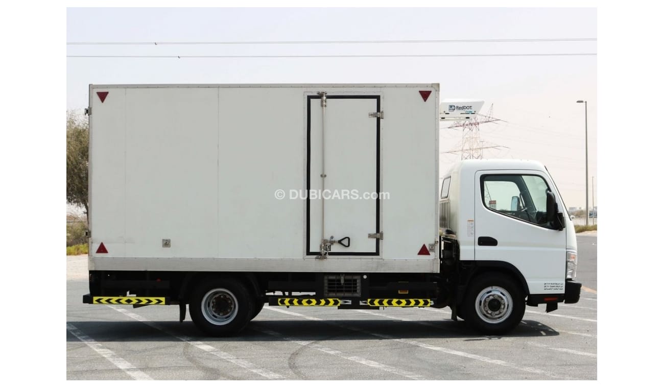 Mitsubishi Fuso Canter 2017 | MITSUBISHI FUSO CANTER CHILLER BOX | GCC SPECS AND EXCELLENT CONDITION