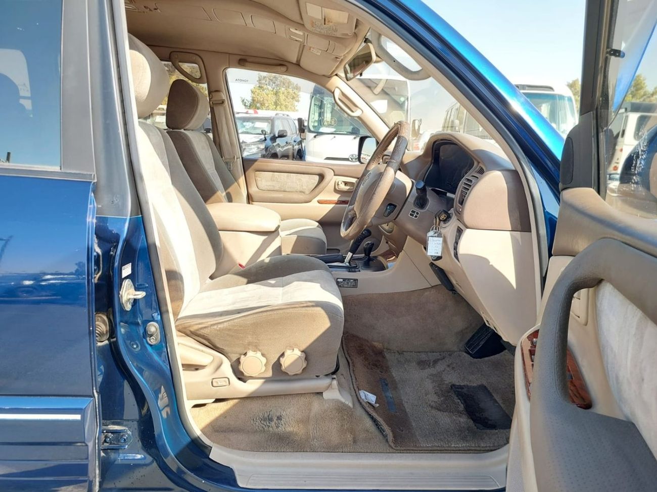 Toyota Land Cruiser TOYOTA LAND CRUISER SUV RHD 1998 MODEL 4.2 L DIESEL AUTOMATIC(PM10431)