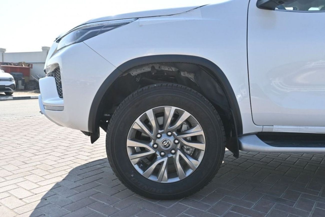 Toyota Fortuner 2023 : TOYOTA FORTUNER 4.0L SR5 V6