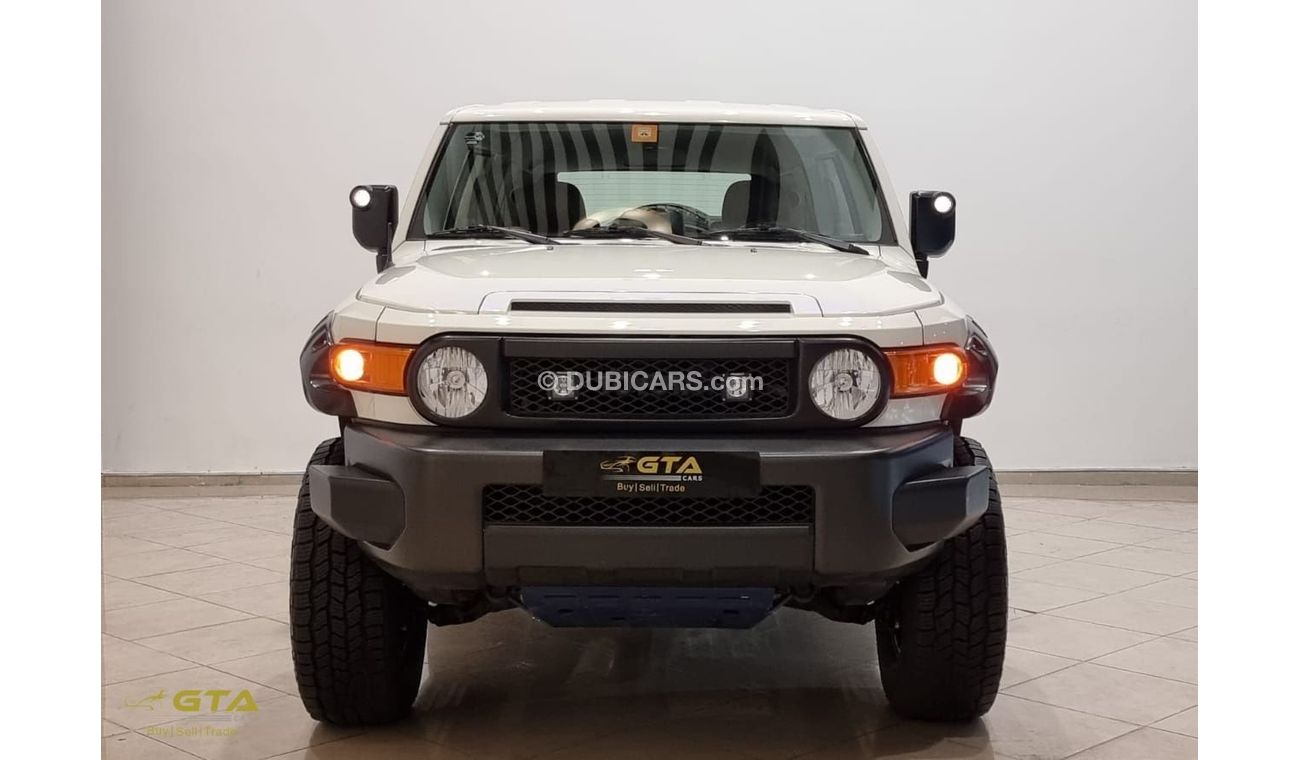 تويوتا إف جي كروزر 2014 Toyota FJ Cruiser GXR, Full Service History, GCC