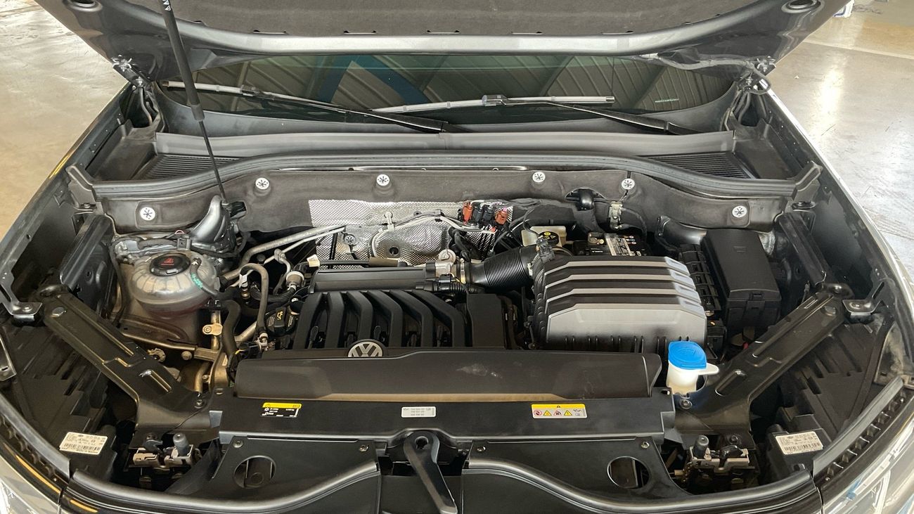 Volkswagen Teramont R LINE 3.6 V6 RLINE 4WD AUTO | Guaranteed Warranty | 0 Down Payment