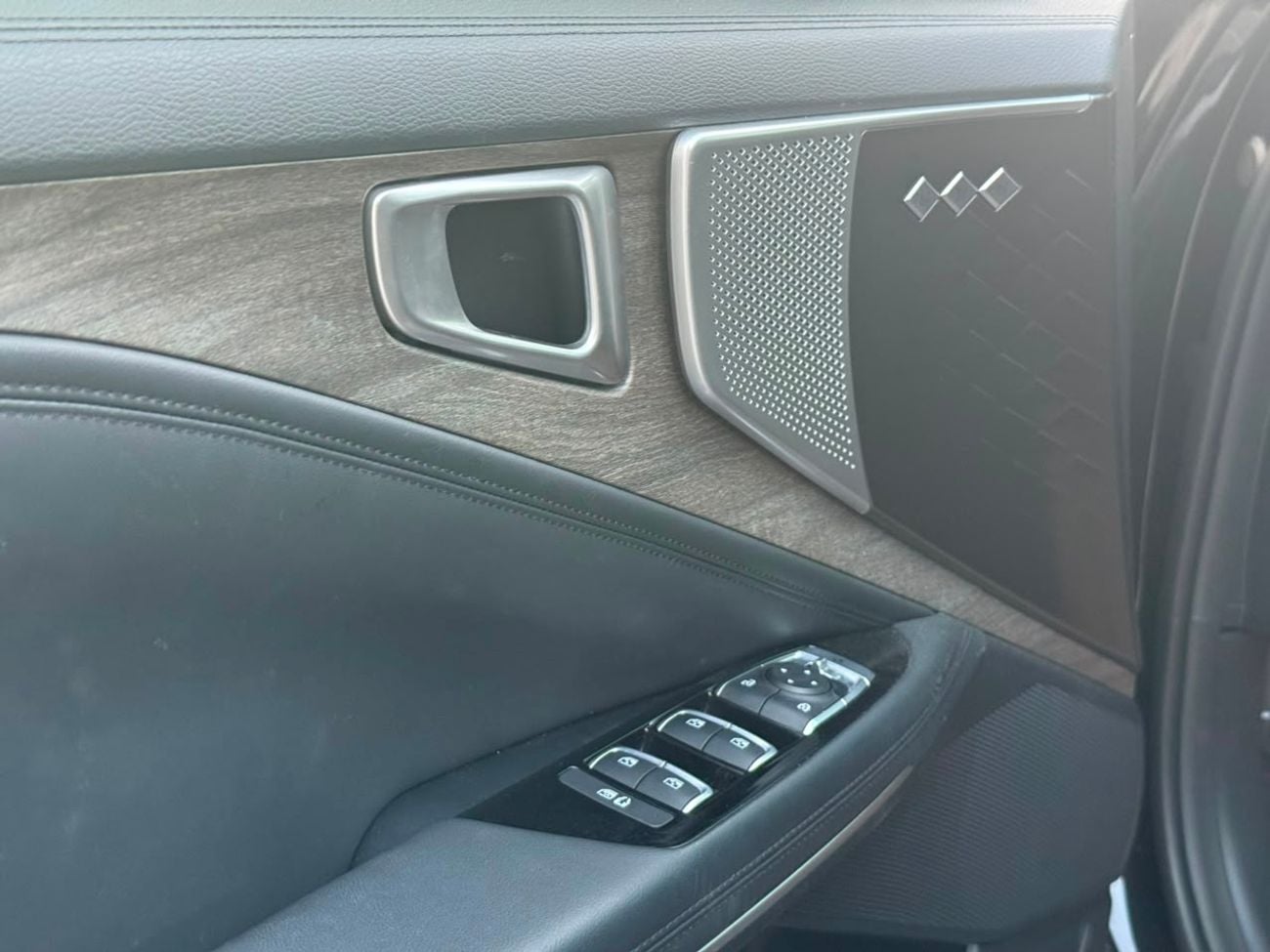 Kia K8 EX