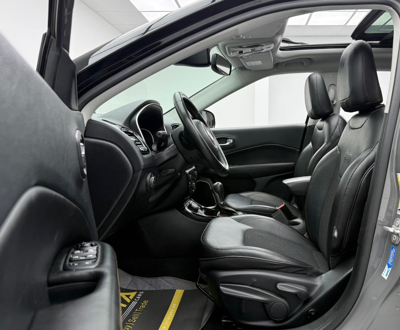 جيب كومباس 2020 Jeep Compass Limited, Warranty, Full Service History, Excellent Condition, GCC