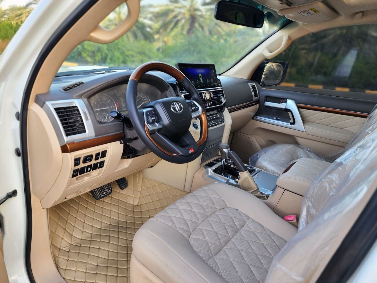 تويوتا لاند كروزر GXR