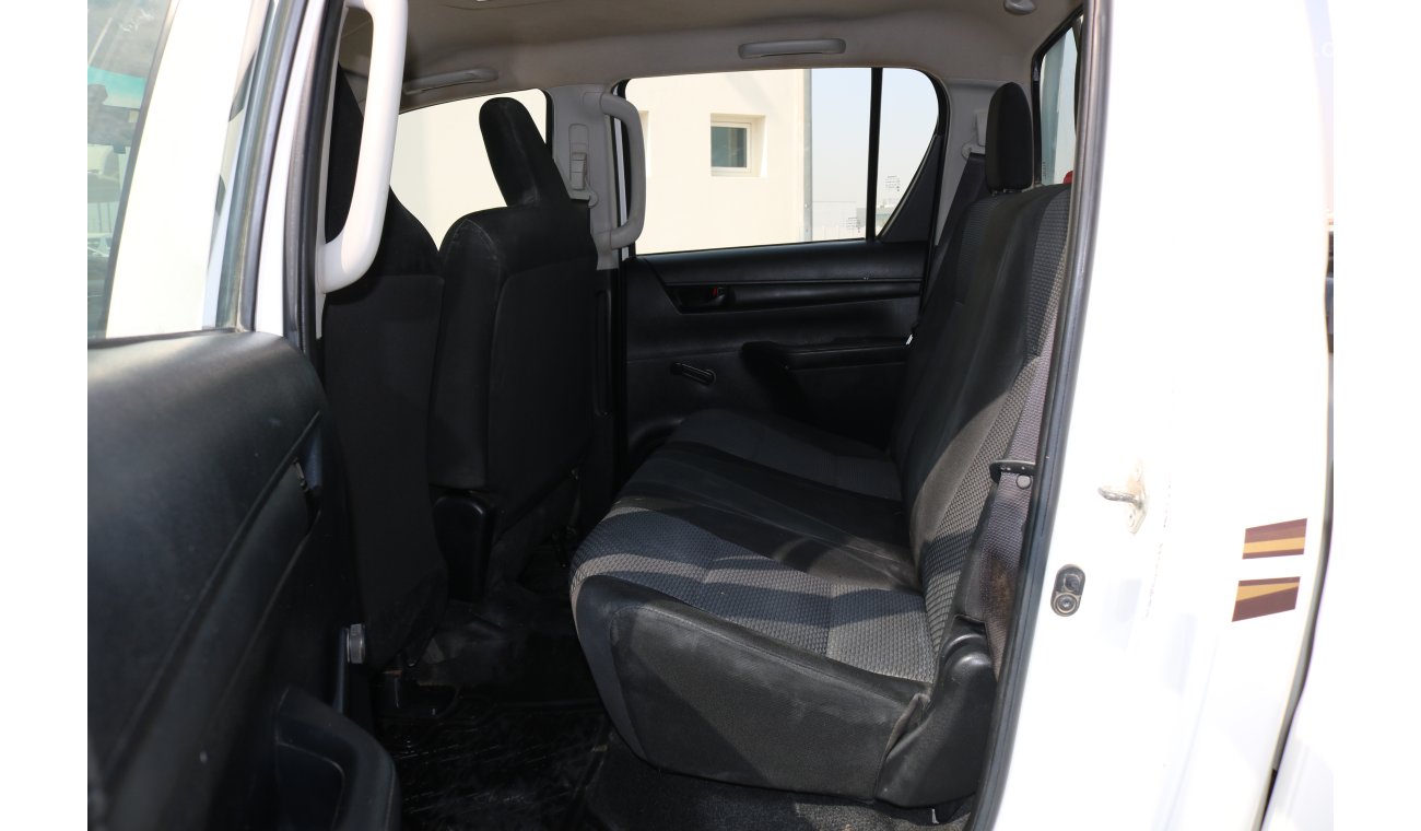 تويوتا هيلوكس 4x4 DUAL CABIN PICKUP WITH GCC SPECS