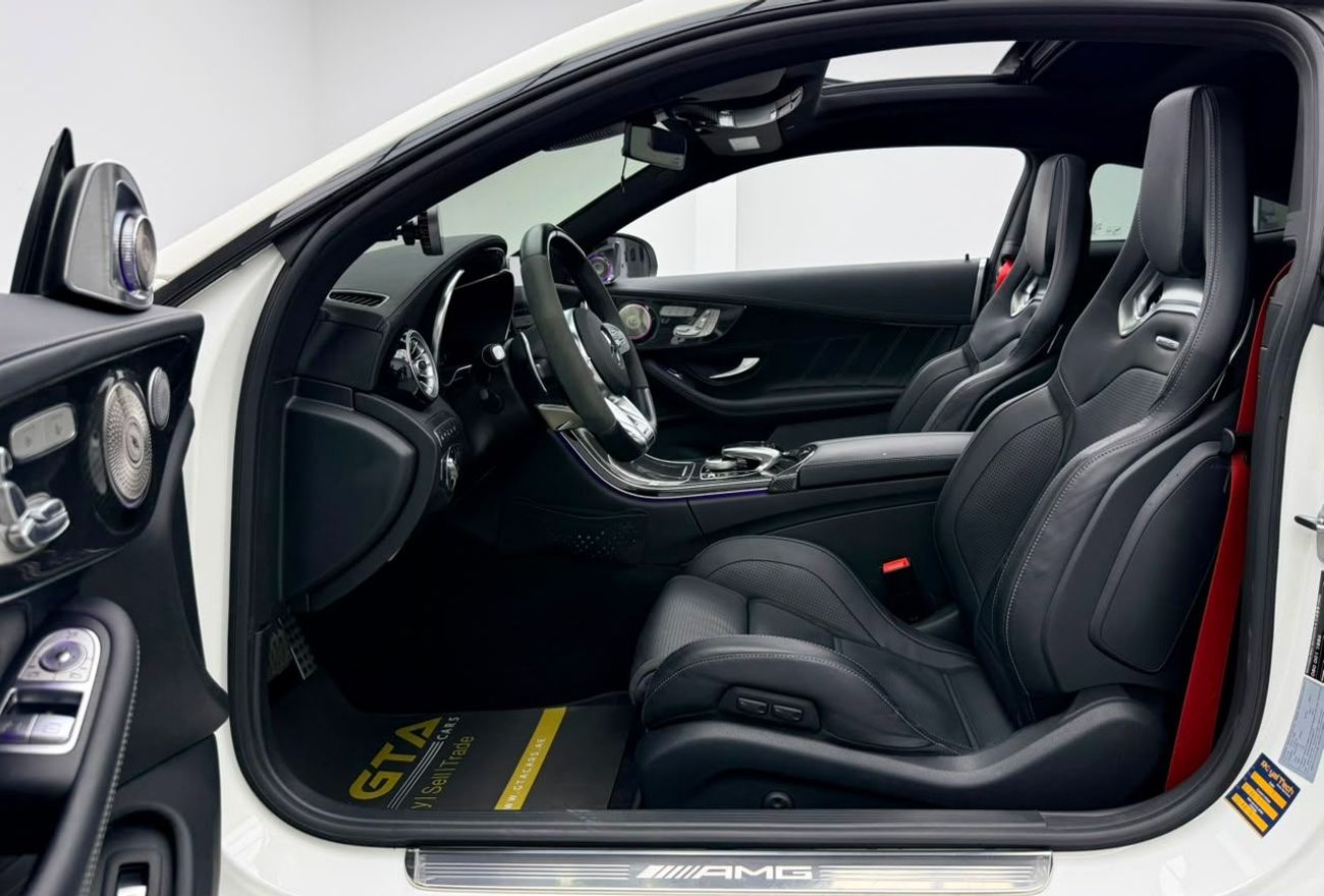 مرسيدس بنز C 63 S 2021 Mercedes Benz C63 S AMG, Warranty, Carbon Fiber Package, Very Low Km, Excellent Condition