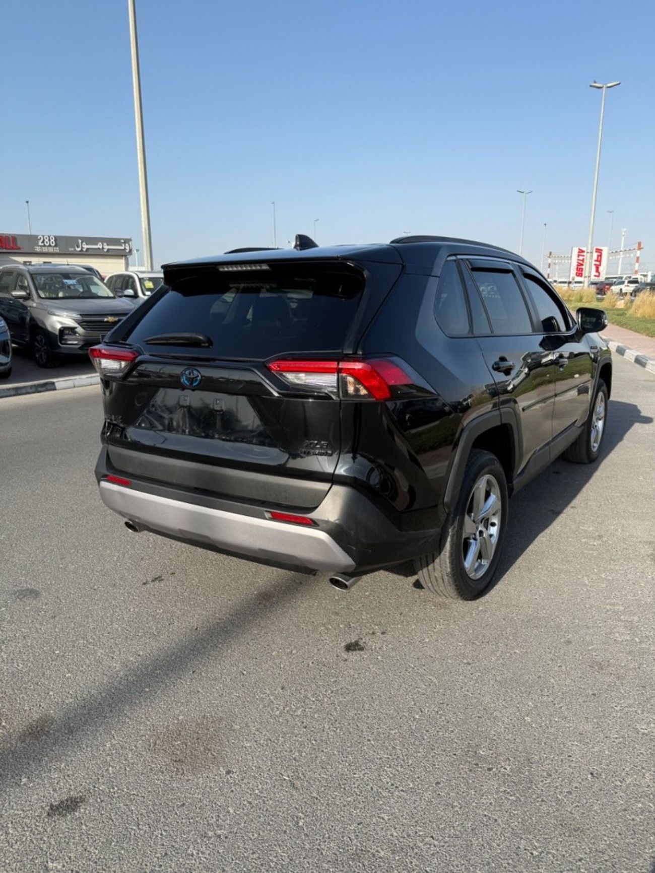 تويوتا راف ٤ RAV4 xle premium Hybrid 4x4