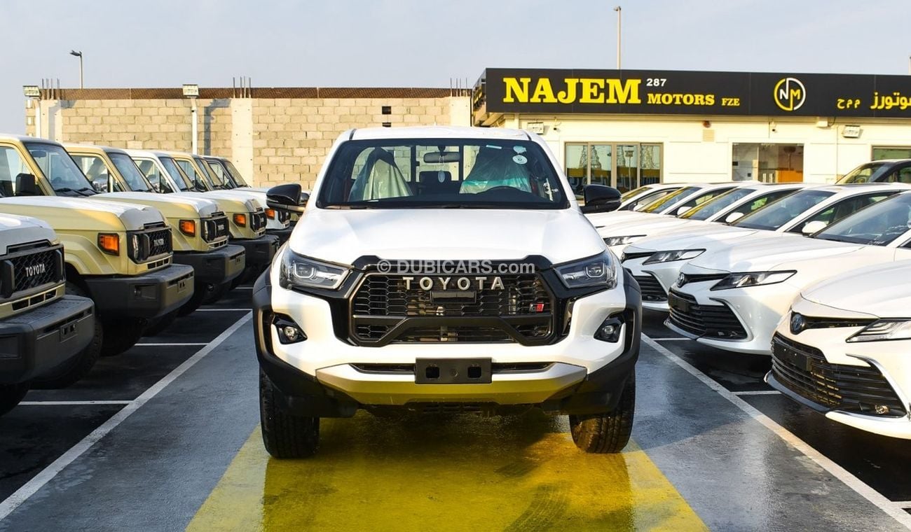 تويوتا هيلوكس GR SPORT