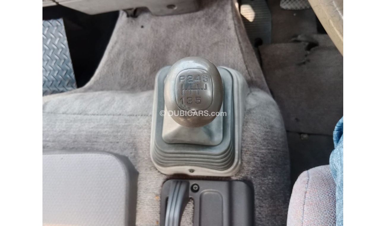 Isuzu Forward ISUZU FORWARD RIGHT HAND DRIVE(PM00351)