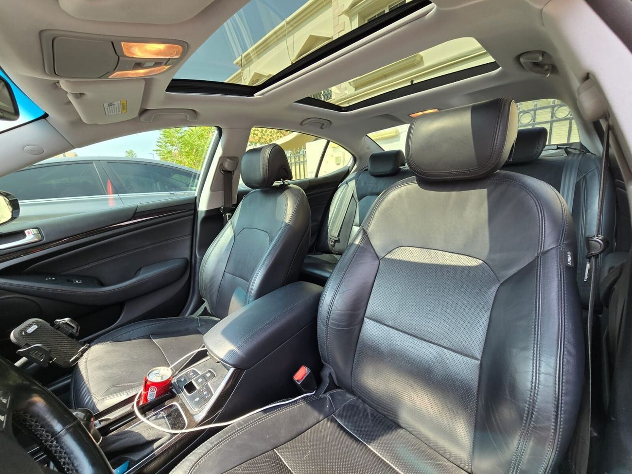 Kia Cadenza Premium, Full Options with a Panoramic Sunroof