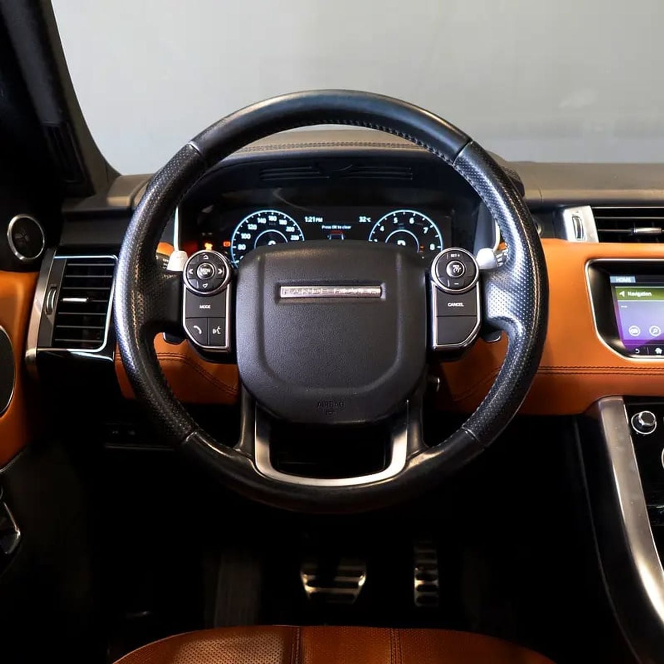 Land Rover Range Rover Sport AED 2,723 p.m • 0% Downpayment • Range Rover Sport Supercharged HSE   • 1 Year Warranty