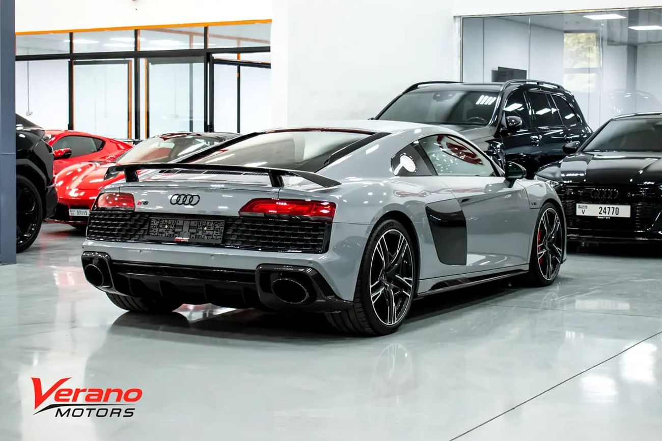 أودي R8 Performance | Nardo Grey | Carbon Package | Warranty Service Contract