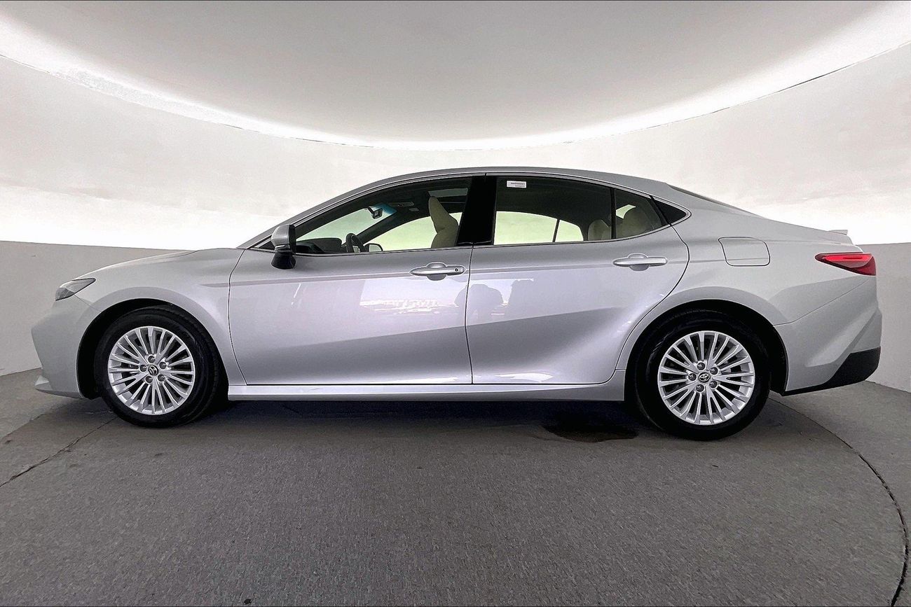 تويوتا كامري XLE | Carnival Sale • UP TO AED 20,000 OFF | شامل الضمان | 0 ﺪﻔﻋﺓ ﺃﻮﻟﻯ